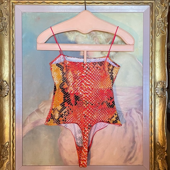 SOLD Guess crocodile red/orange bodysuit - Picture 4 of 4